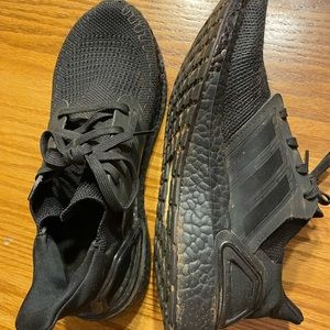 Use black Adidas Ultraboost